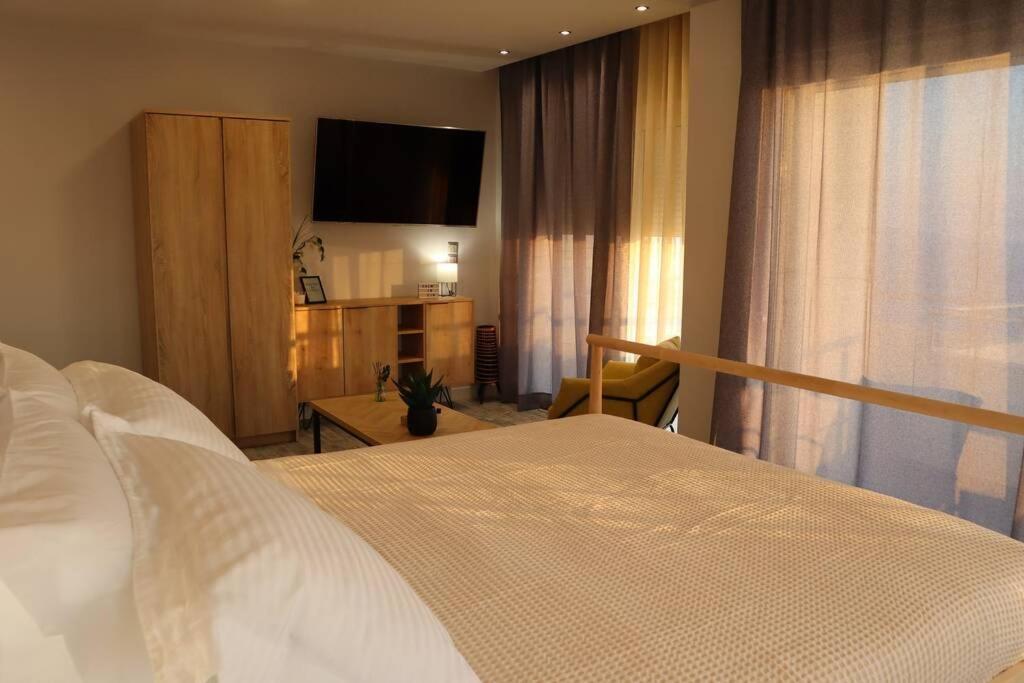 360° View Suites Cos Neapoli Voion Exterior foto